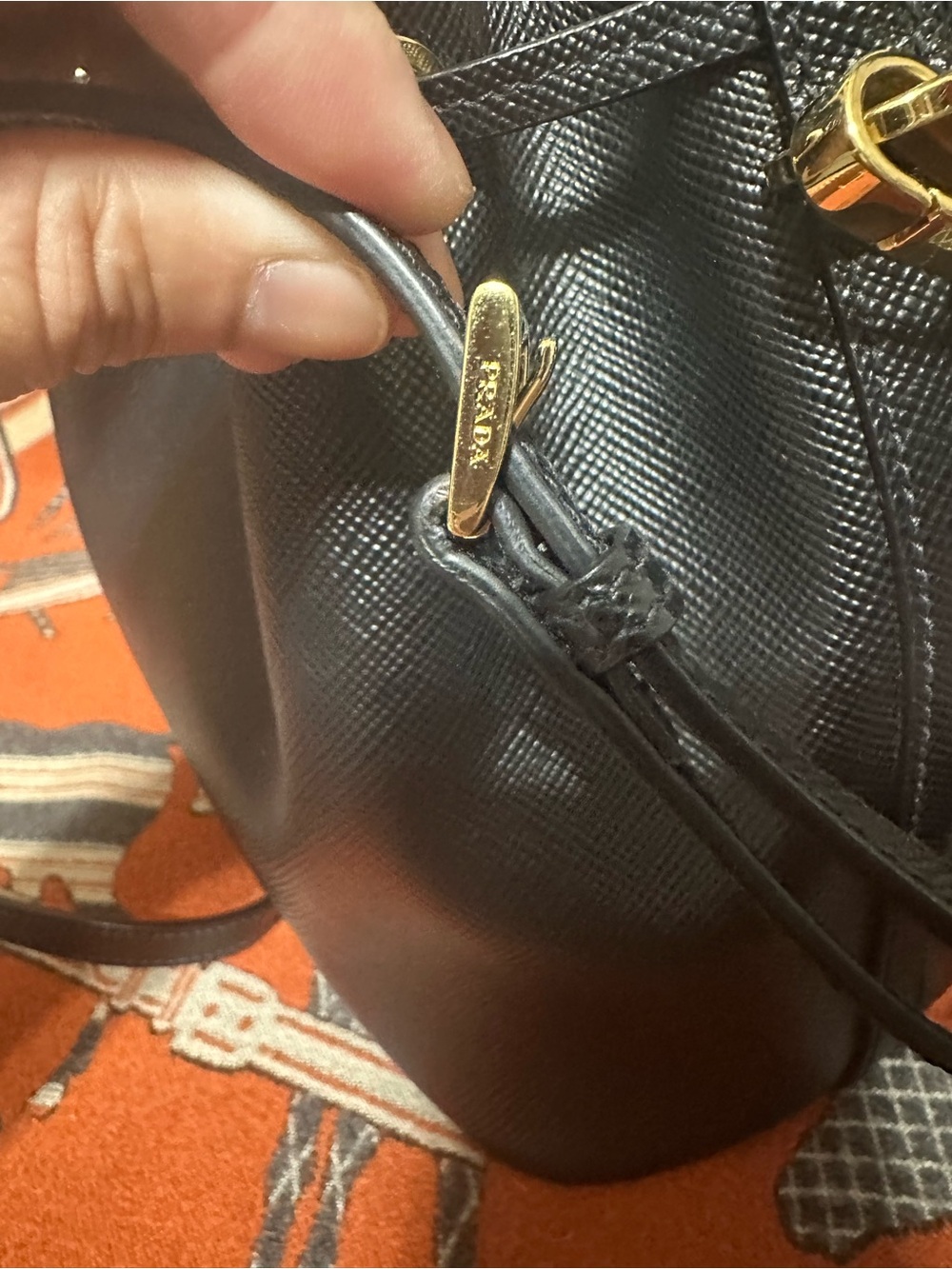 PRADA❤️🌟BLACK SAFFIANO LEATHERL BUCKET BAG WITH GOLD HARDWARE ⭐️ - Picture 7 of 15